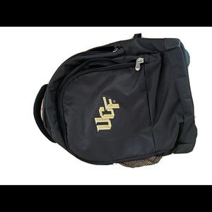 UCF CARYON ROLLING AIRLINE TRAVEL BAG NEW NEVER USED